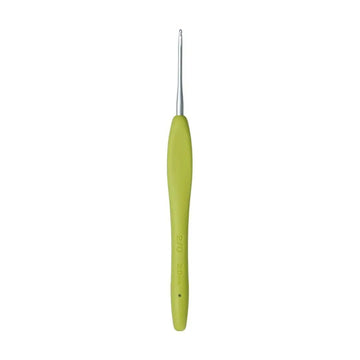 Clover Amour crochet hook