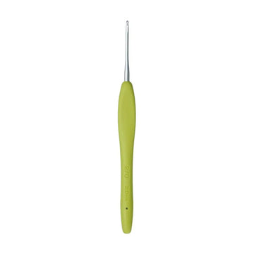 Clover Amour crochet hook