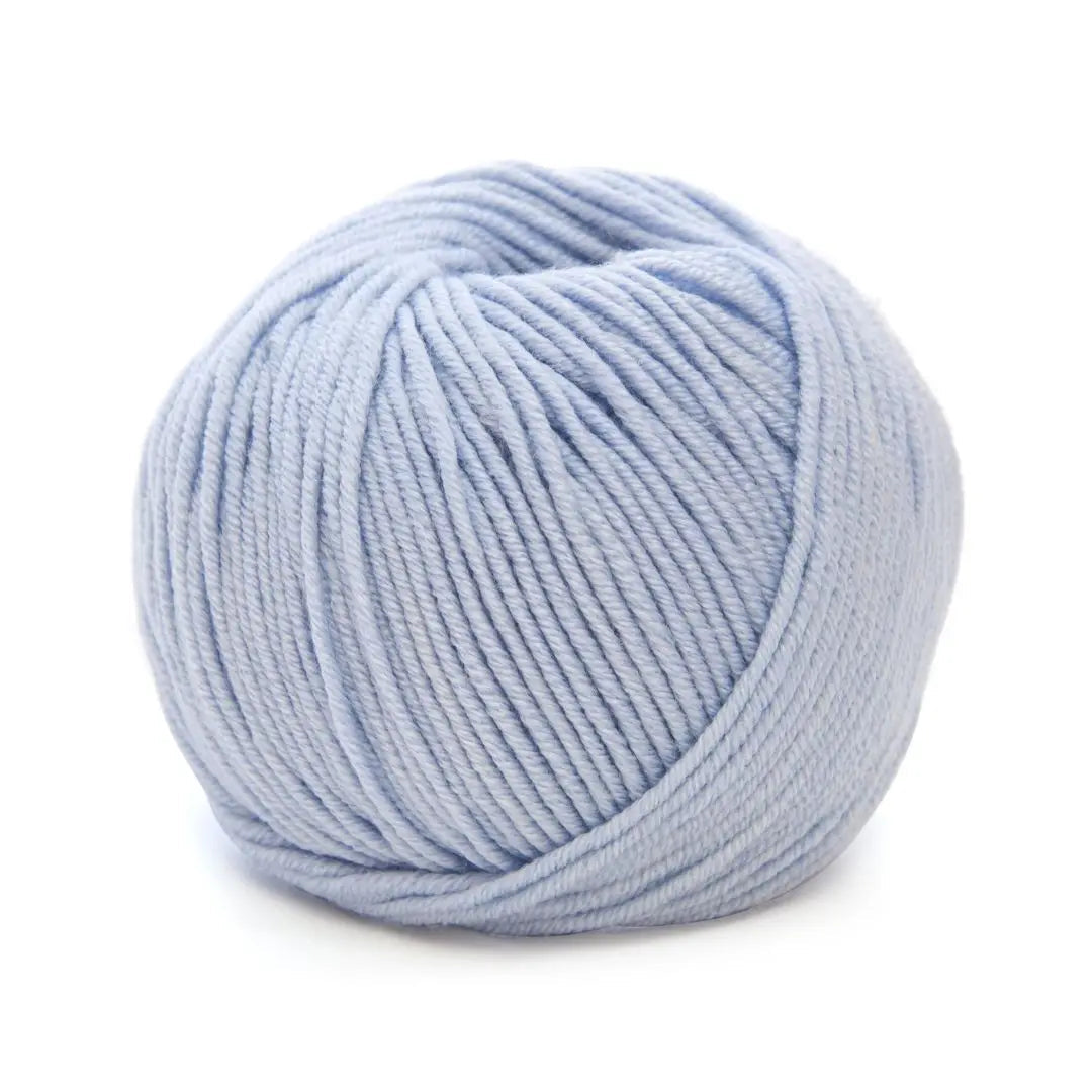 DMC Hollie Yarn (002)
