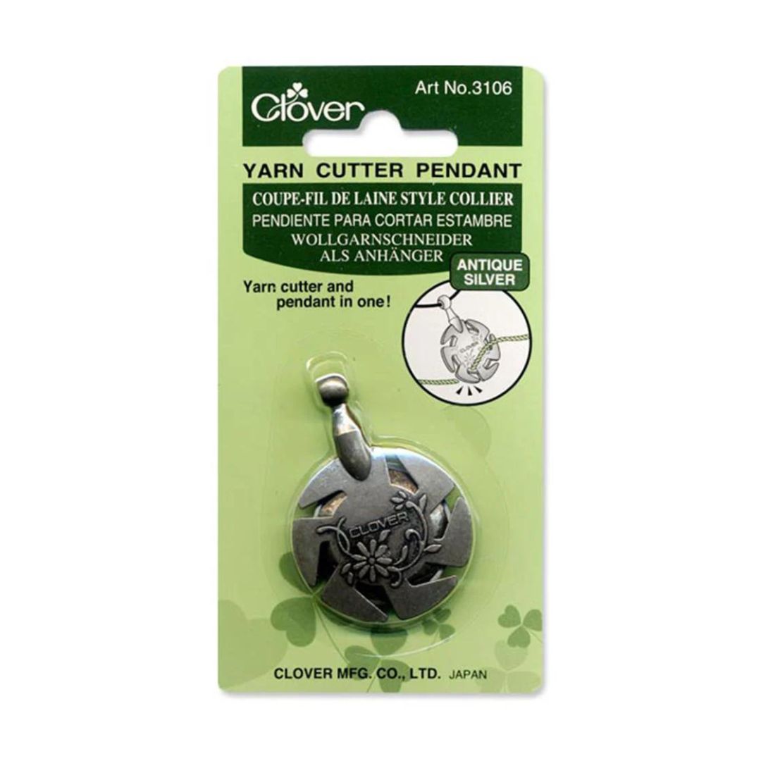 Clover Yarn Cutter Pendant (Antique Gold)