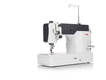 bernette B08 Straight Stitch