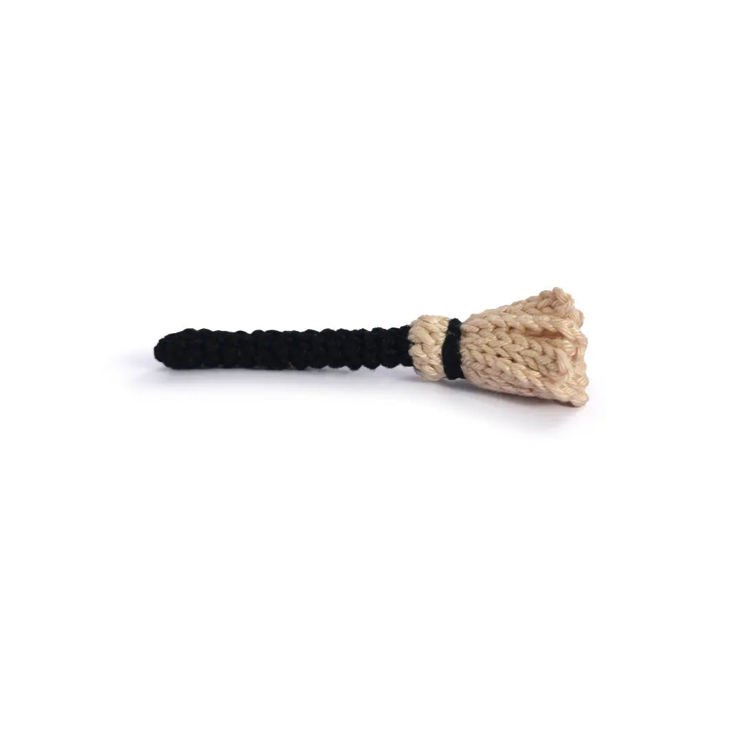 Circulo Amigurumi Kit - Halloween Collection (Witch)